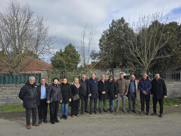 Pendik örgütüyle birlikte · 029