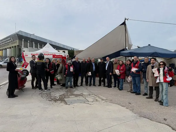 Pendik örgütüyle birlikte · 035