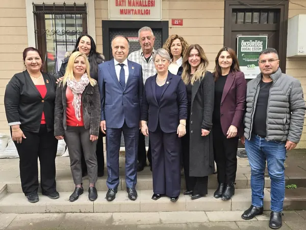 Pendik örgütüyle birlikte · 041