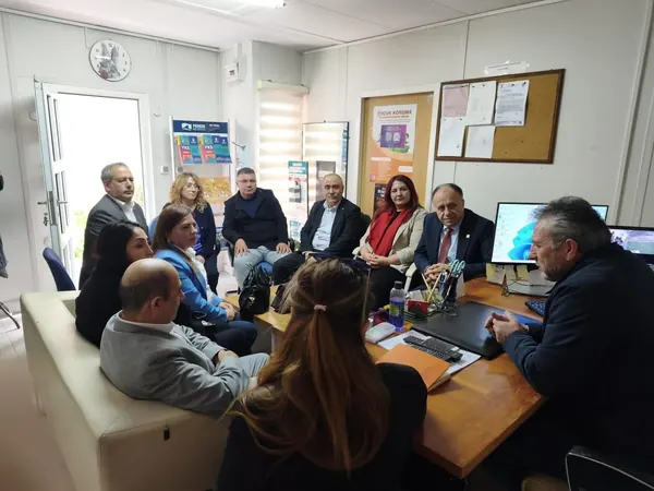 Pendik örgütüyle birlikte · 044