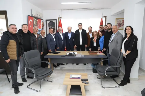 Pendik örgütüyle birlikte · 045