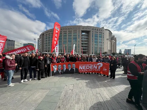 Pendik örgütüyle birlikte · 049