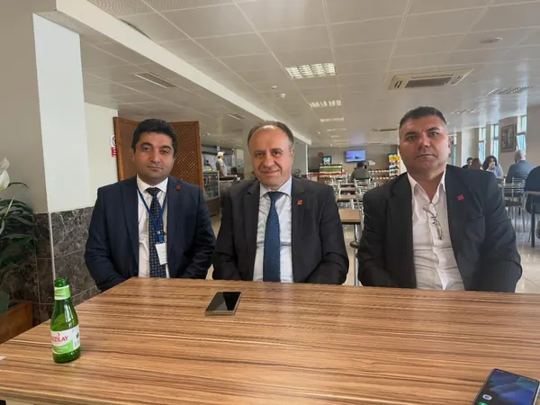 Pendik örgütüyle birlikte · 081