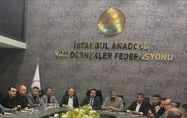 Pendik örgütüyle birlikte · 082