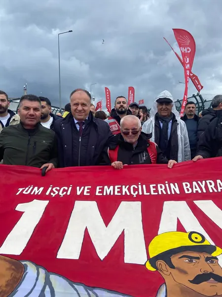 Pendik örgütüyle birlikte · 090
