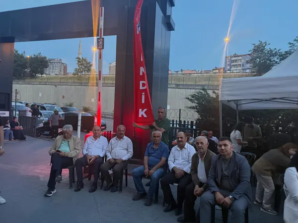 Pendik örgütüyle birlikte · 112