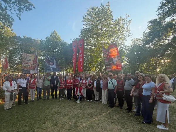 Pendik örgütüyle birlikte · 114