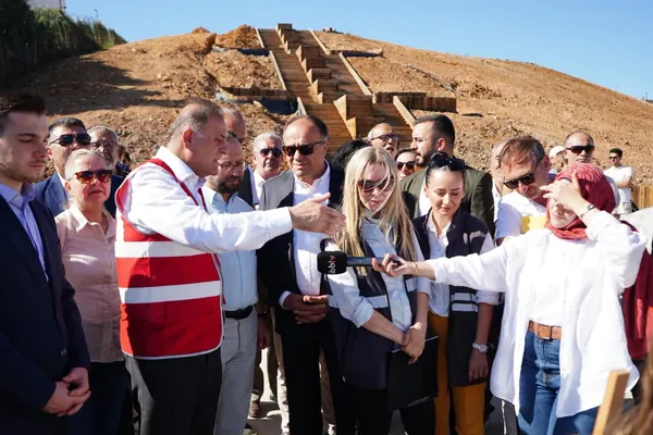 Pendik örgütüyle birlikte · 115