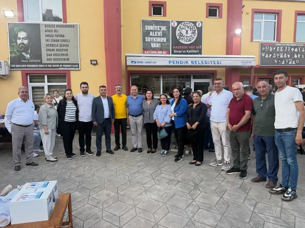 Pendik örgütüyle birlikte · 120
