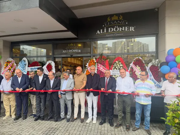 Pendik örgütüyle birlikte · 121