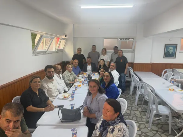 Pendik örgütüyle birlikte · 123