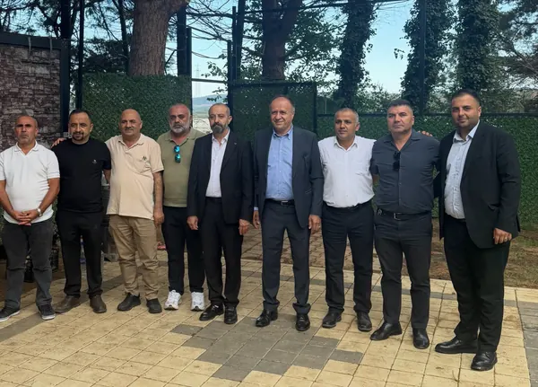 Pendik örgütüyle birlikte · 128