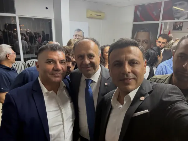 Pendik örgütüyle birlikte · 139