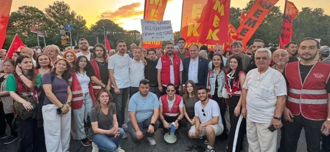 Saraçhane buluşmasında Pendik ilçe örgütü ve Niyazi Güneri